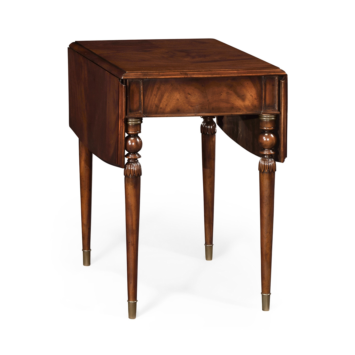 Pembroke table in antique mahogany