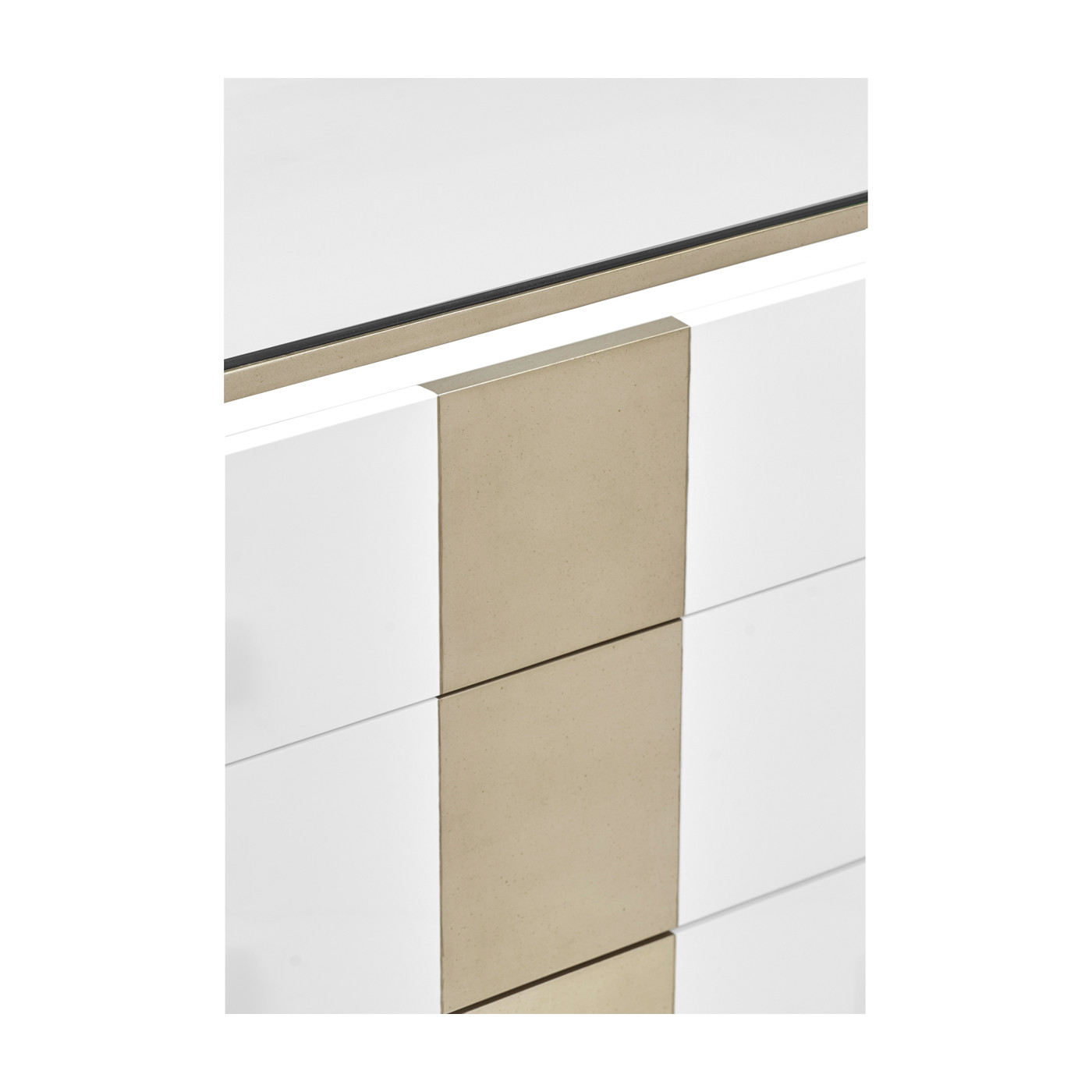 Silver Iron Chest of Drawers in Biancaneve