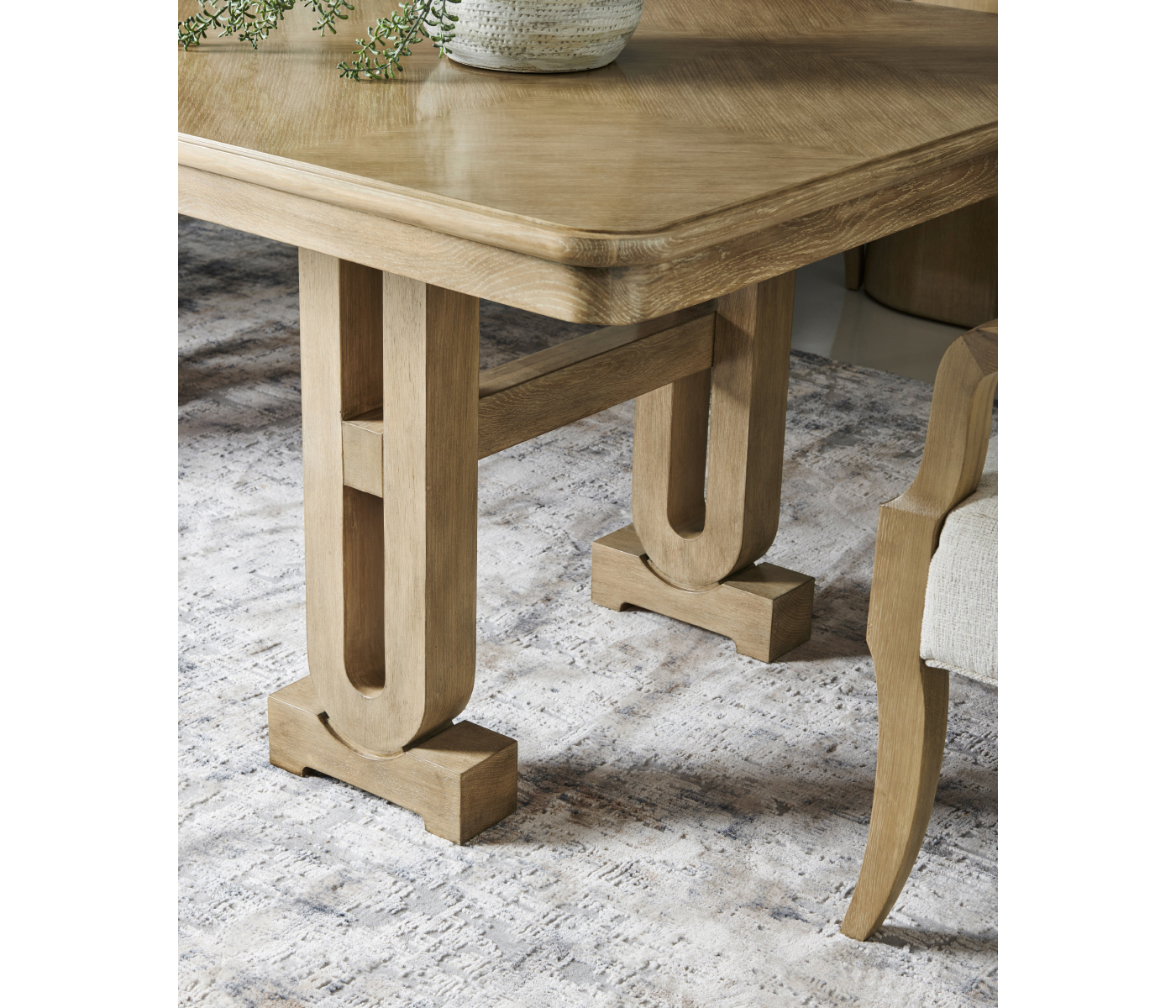 Cambrio Dining Table