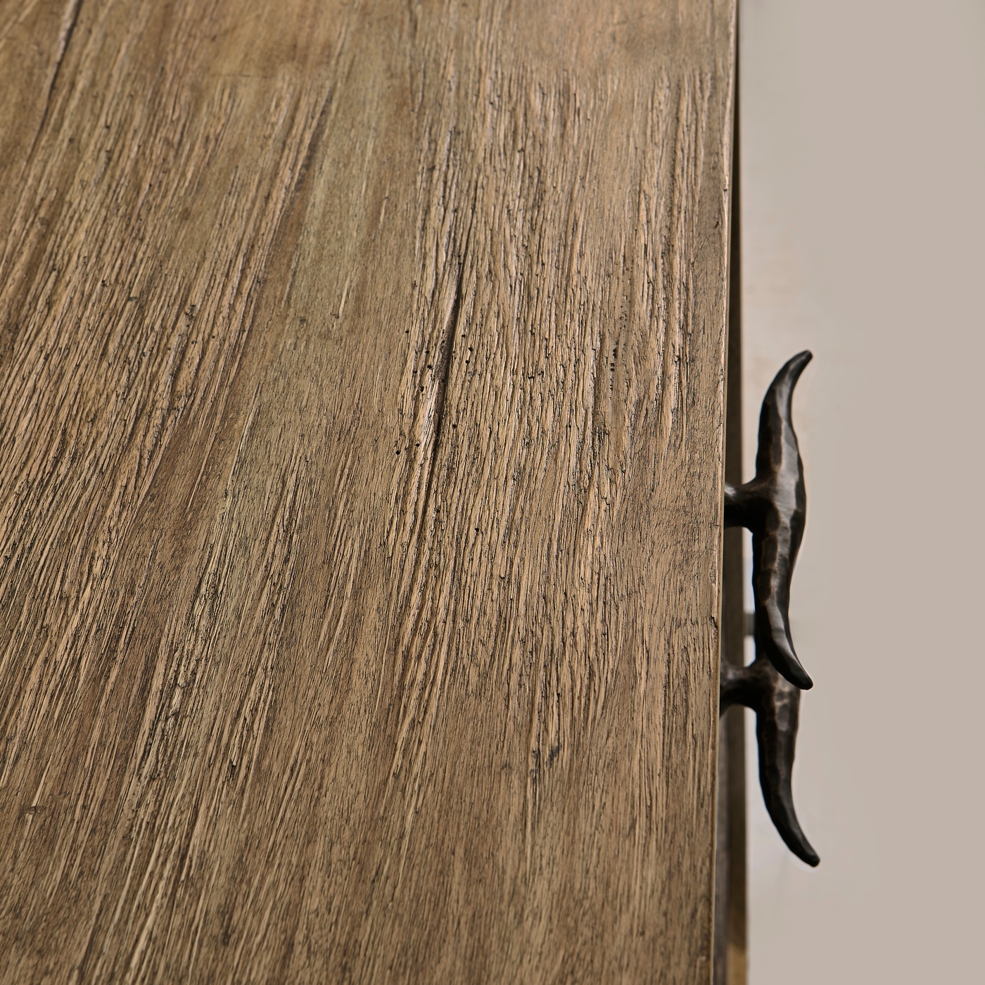 Stone Ridge Marble Credenza Light