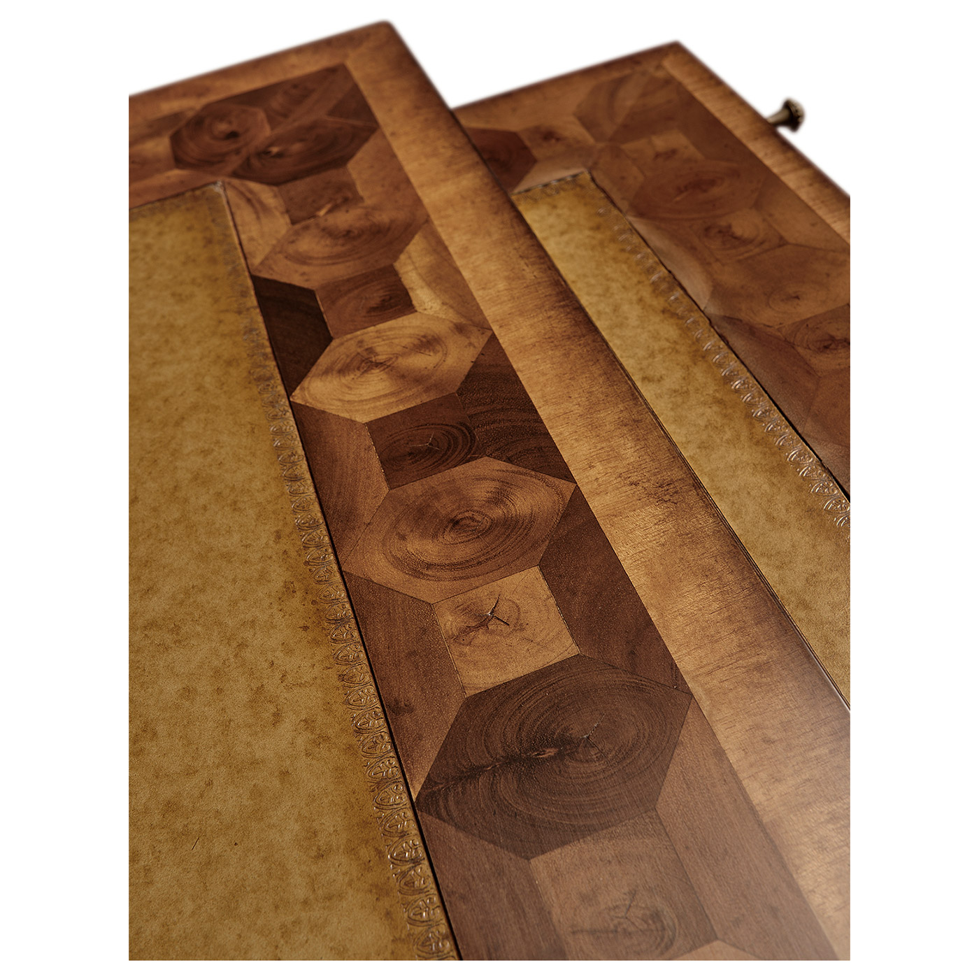 Oyster side table with slide