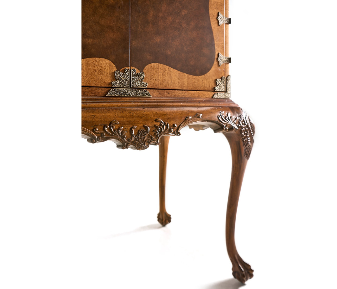 Queen Anne Walnut & Satinwood Drinks Cabinet