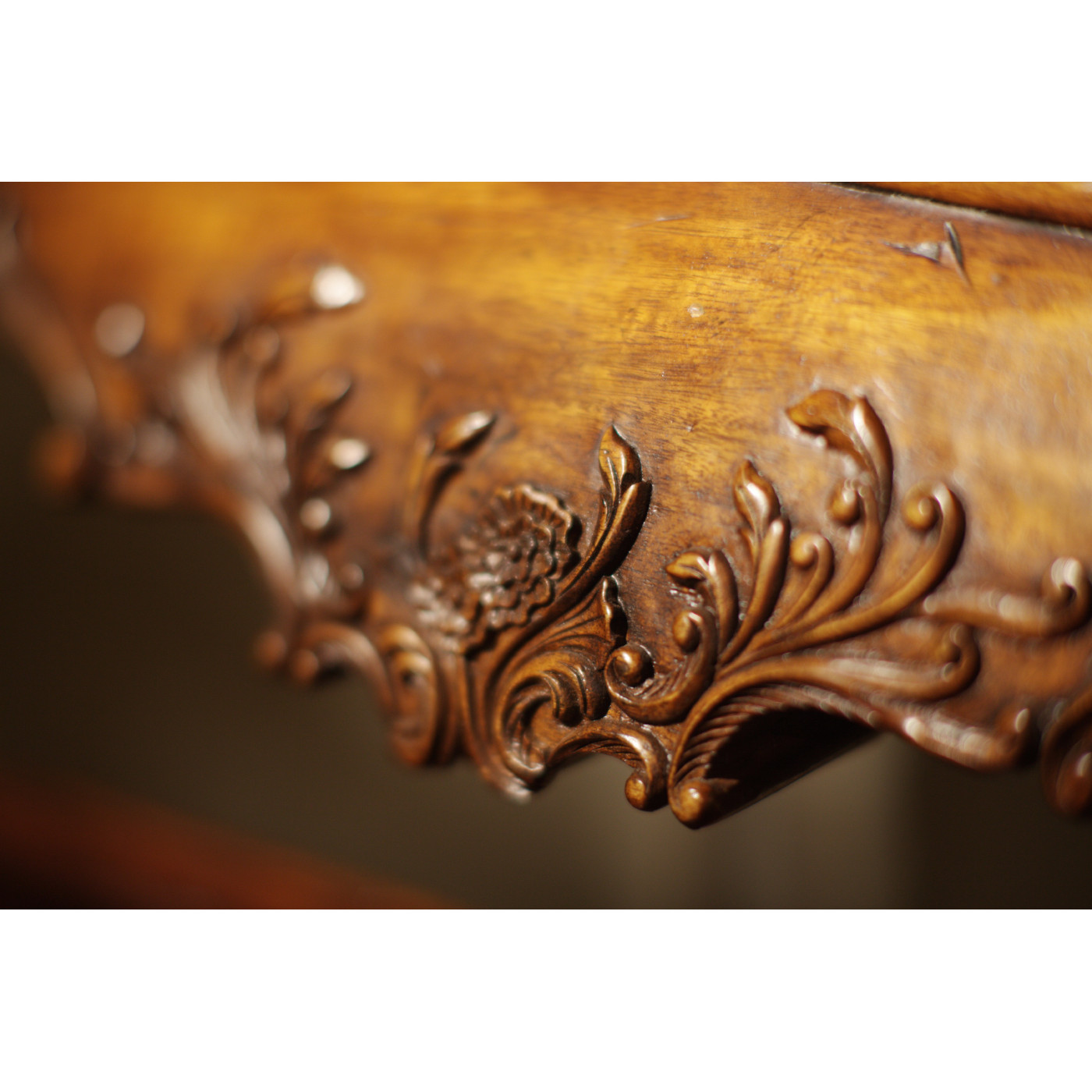 Queen Anne Walnut & Satinwood Drinks Cabinet