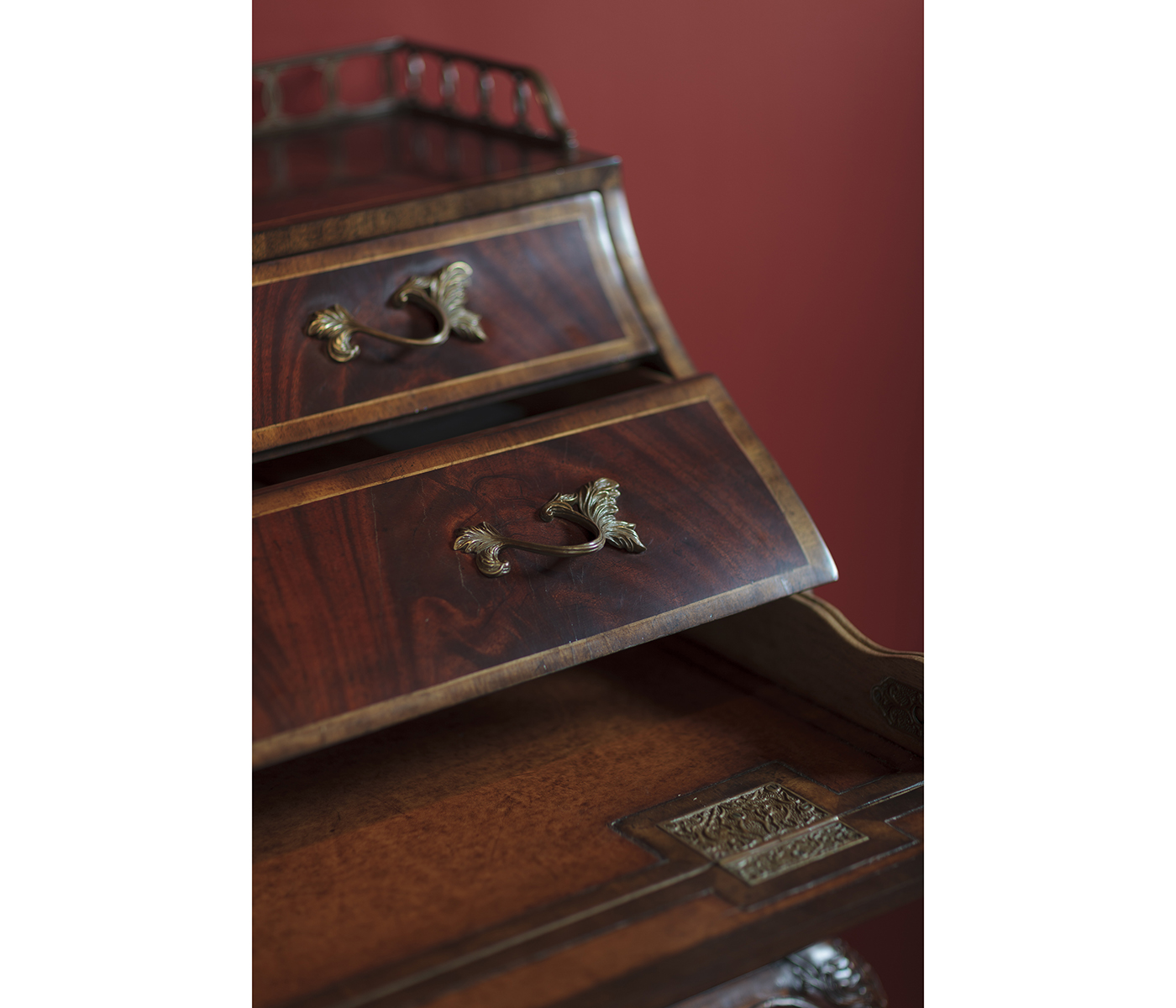 Mahogany Bonheur Du Jour