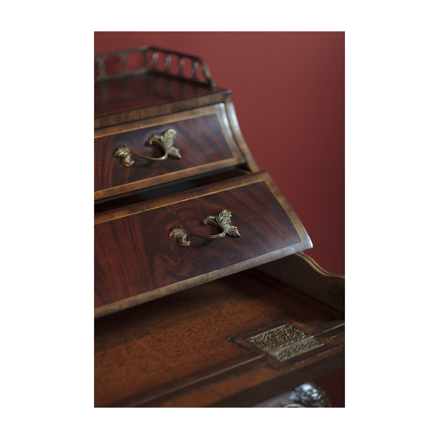 Mahogany Bonheur Du Jour