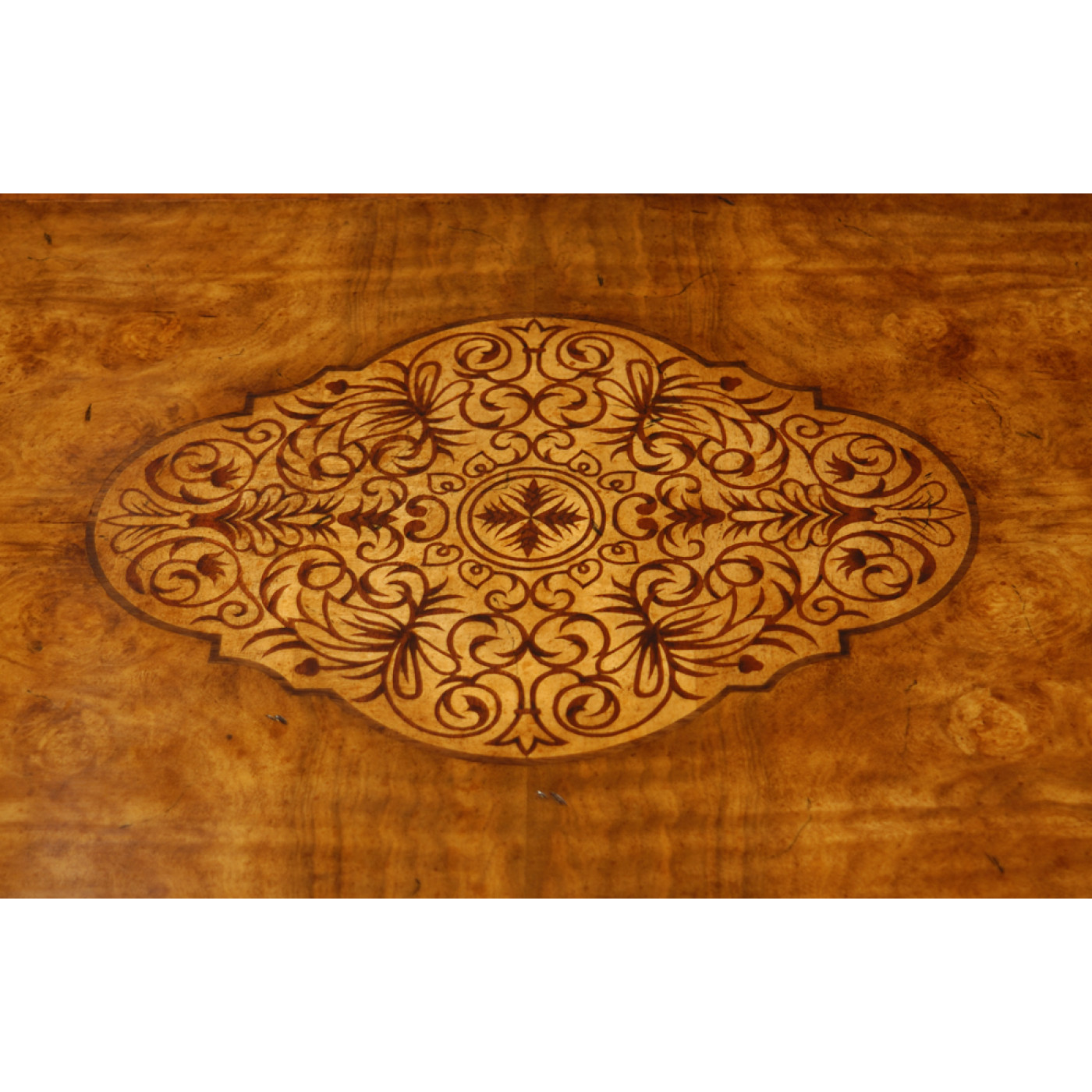 Seaweed opium side table