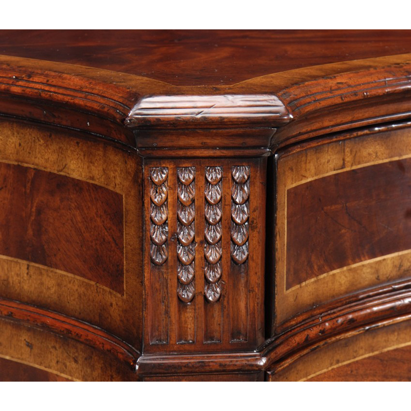 Mahogany Chest of 8 Drawers