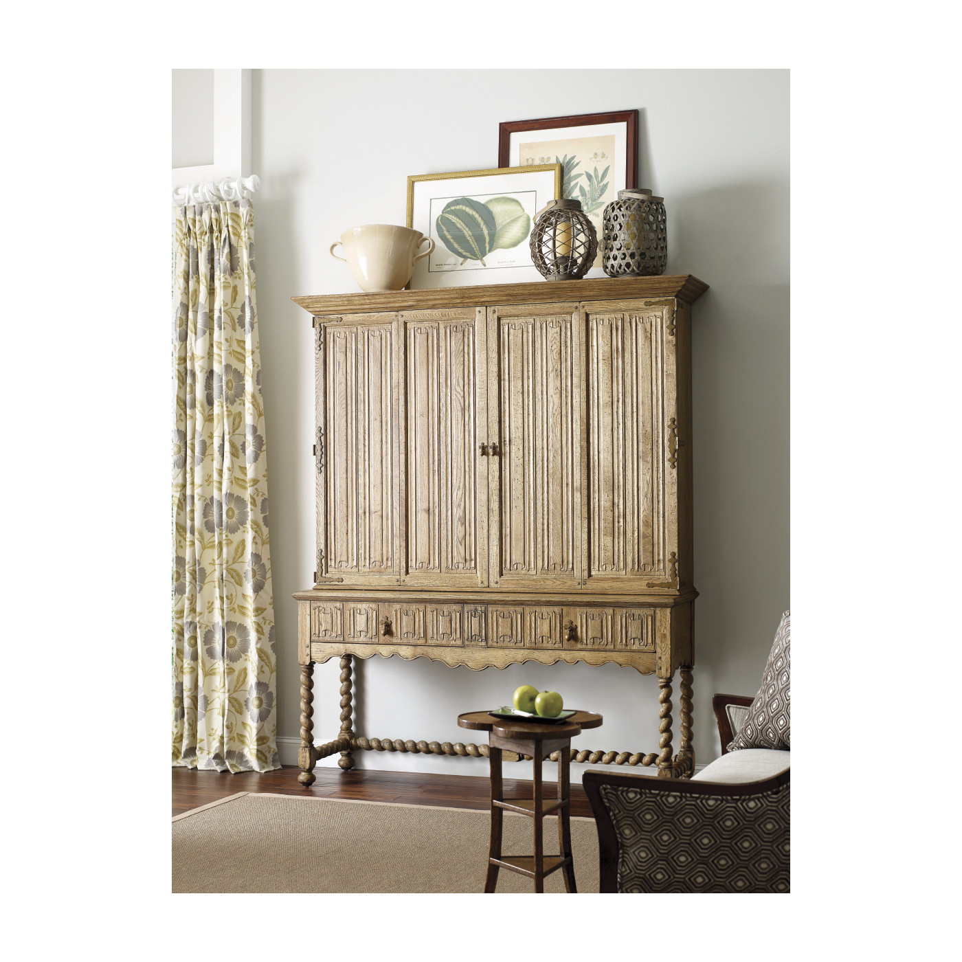 Elizabethan Style Natural Oak TV Cabinet