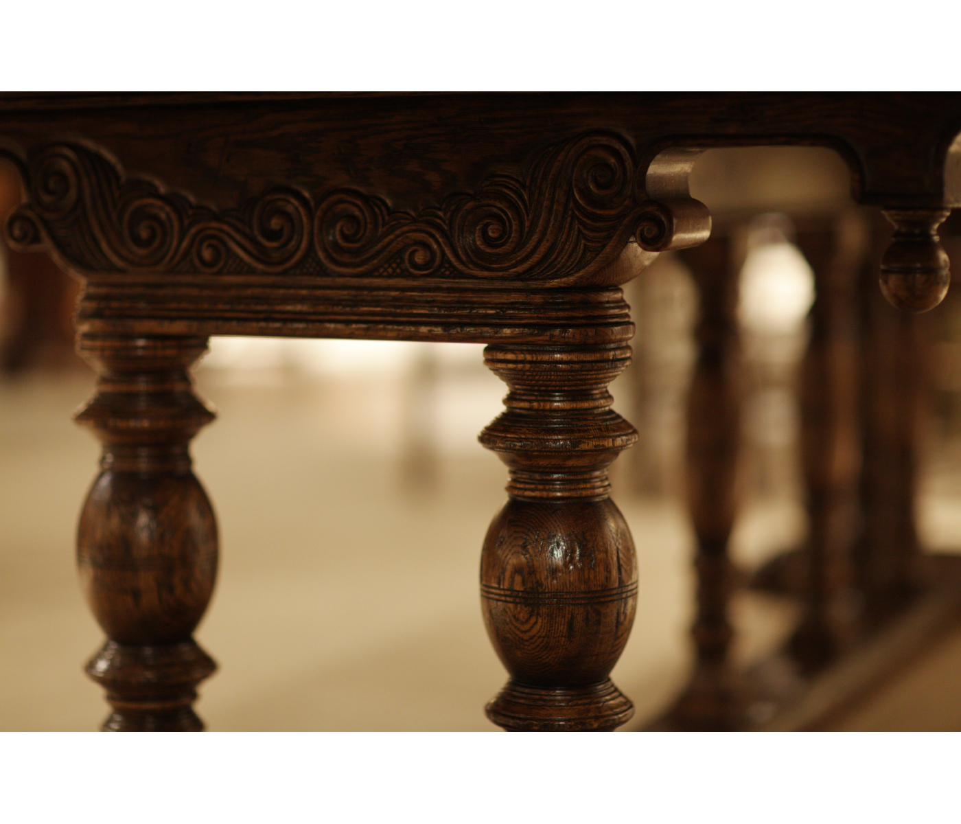 Elizabethan Style Dark Oak Extending Dining Table