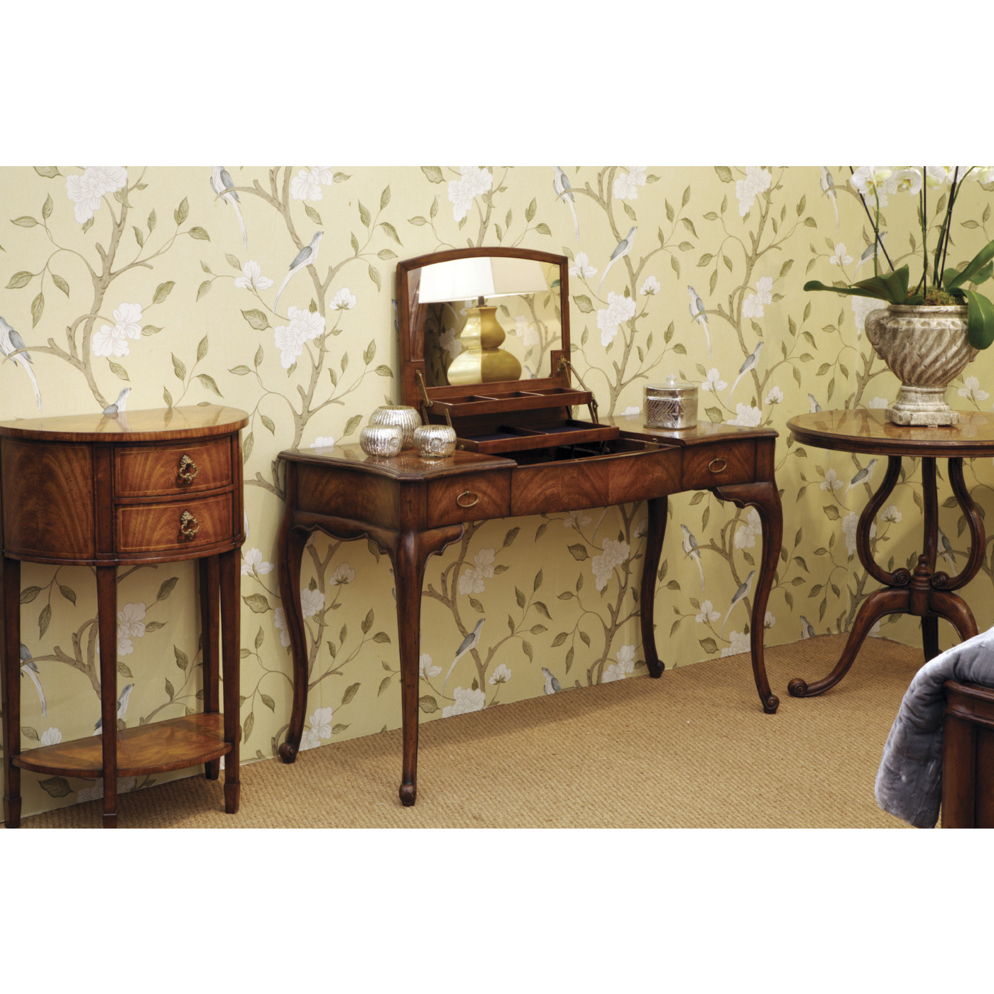 Walnut lamp table with satinwood inlaid top