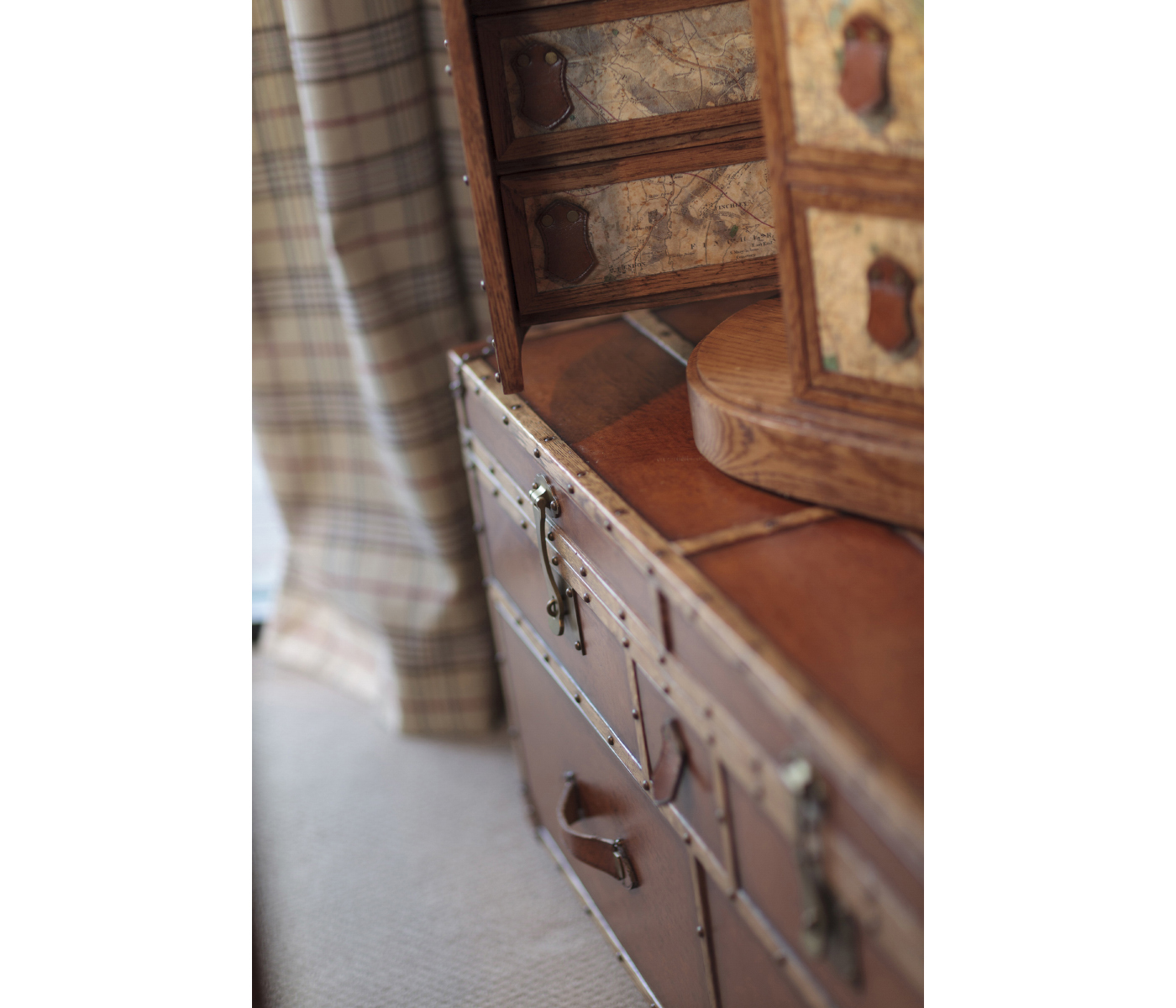 Travel Trunk Style Coffee Games Table