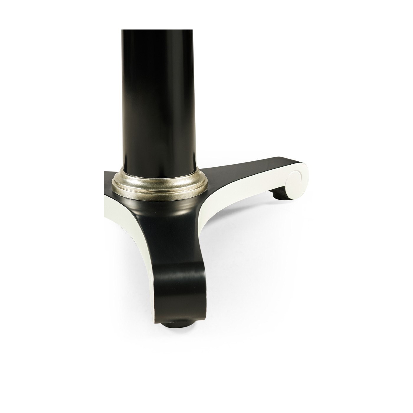 Dipole Biedermeier Breakfast Table 48