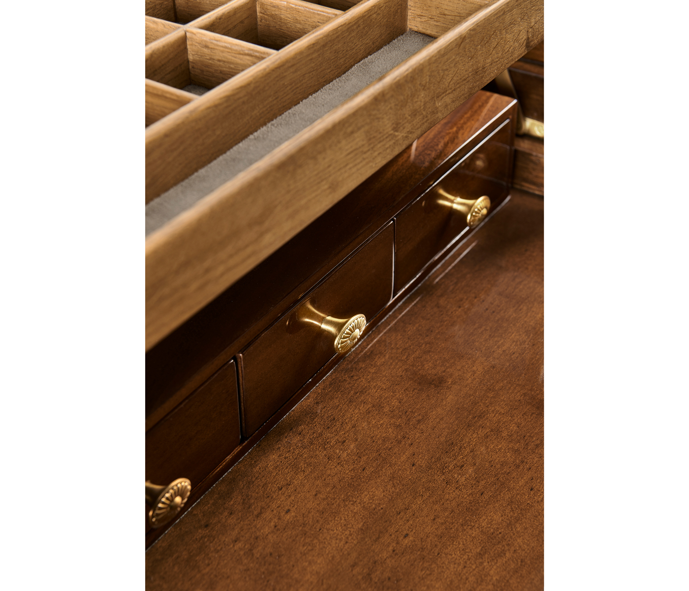 Dressing table with gilt carved detailling