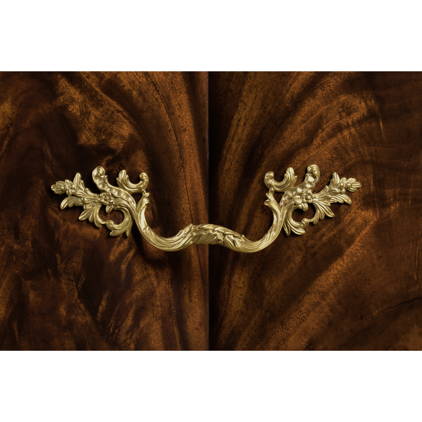 6 Drawer Double Dresser in Brown Mahogany