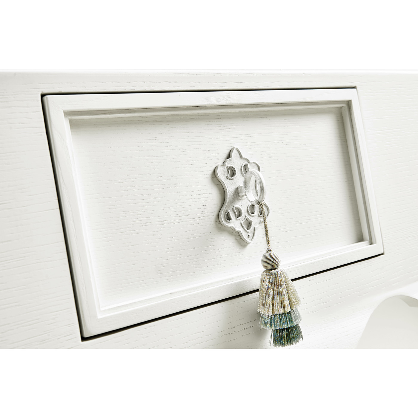 Cirrus Carved Tallboy