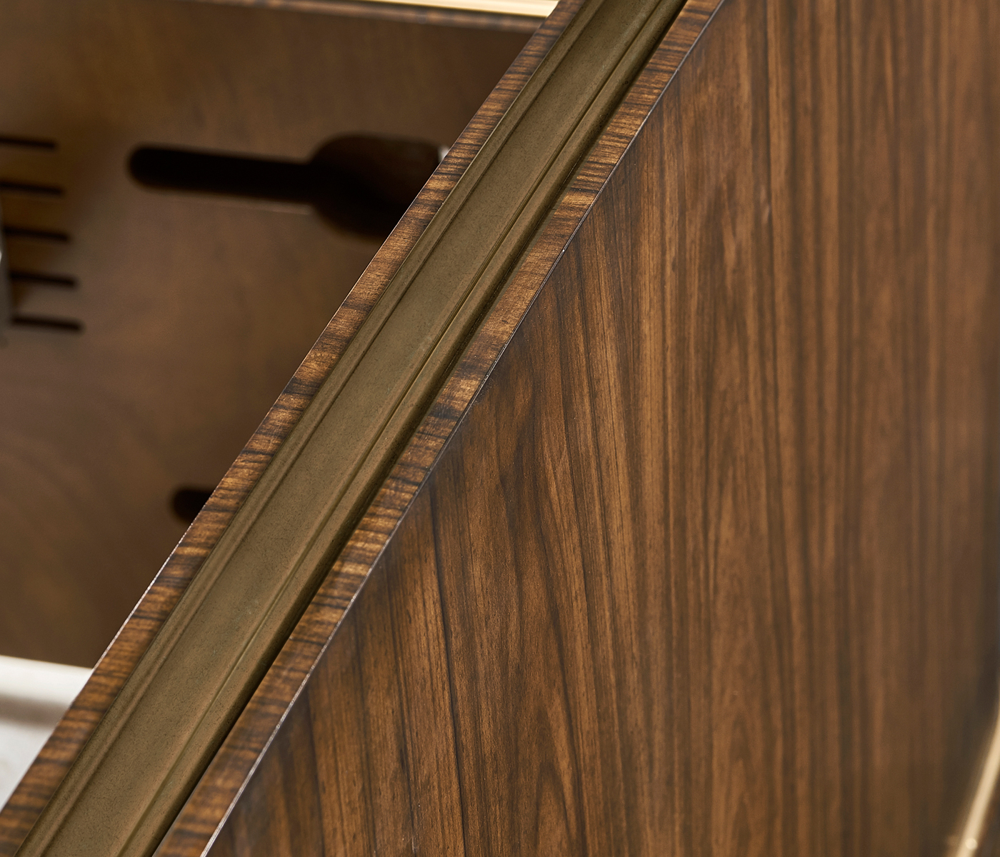 Viceroy King Panel Bed