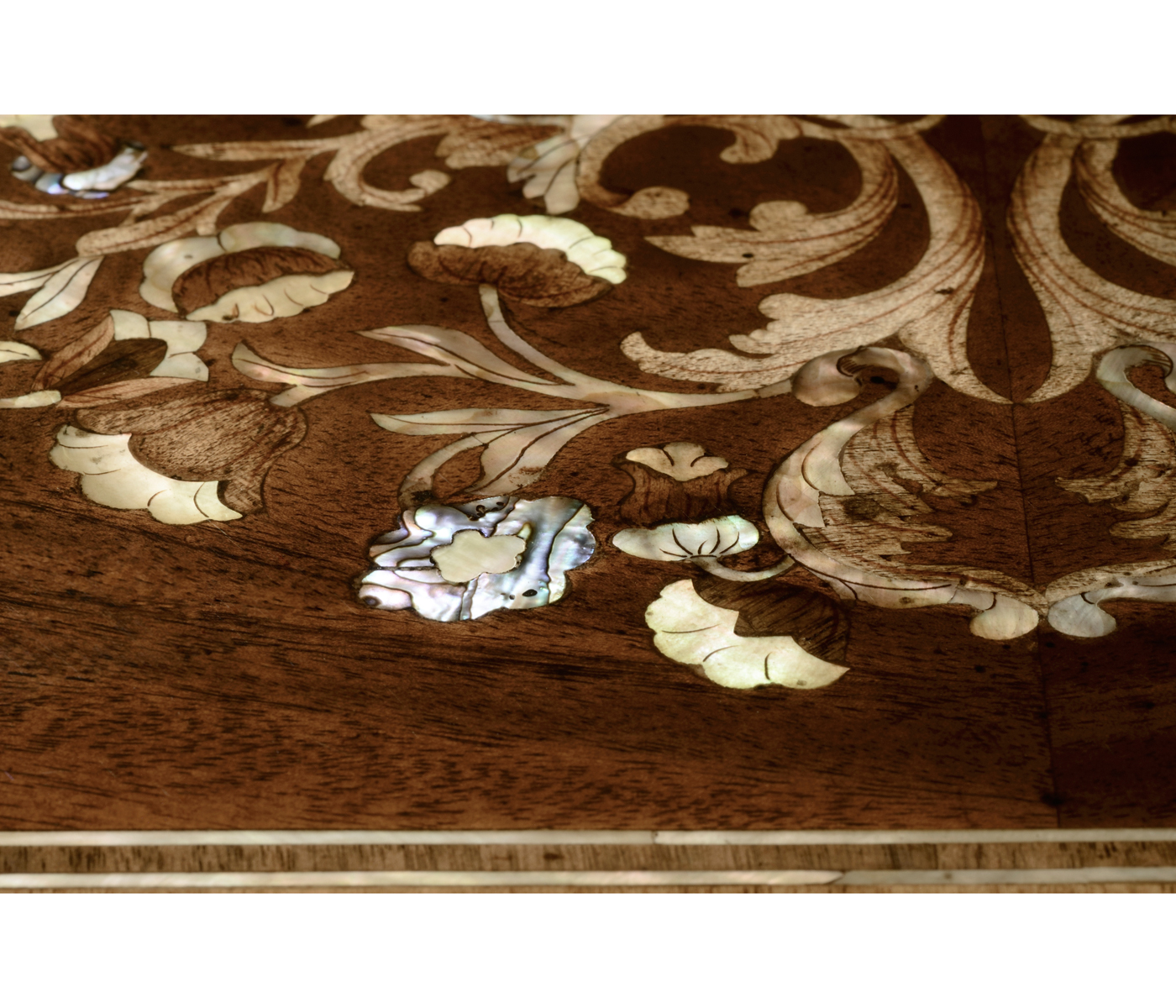 Vanity/ Jewellery cabinet with fine MOP & marquetry inlay