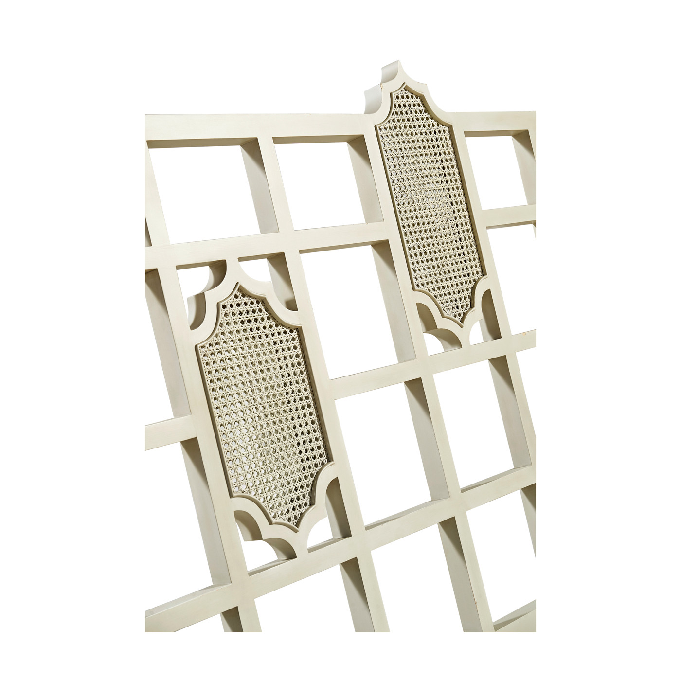 Aperture Caned Trellis Bed