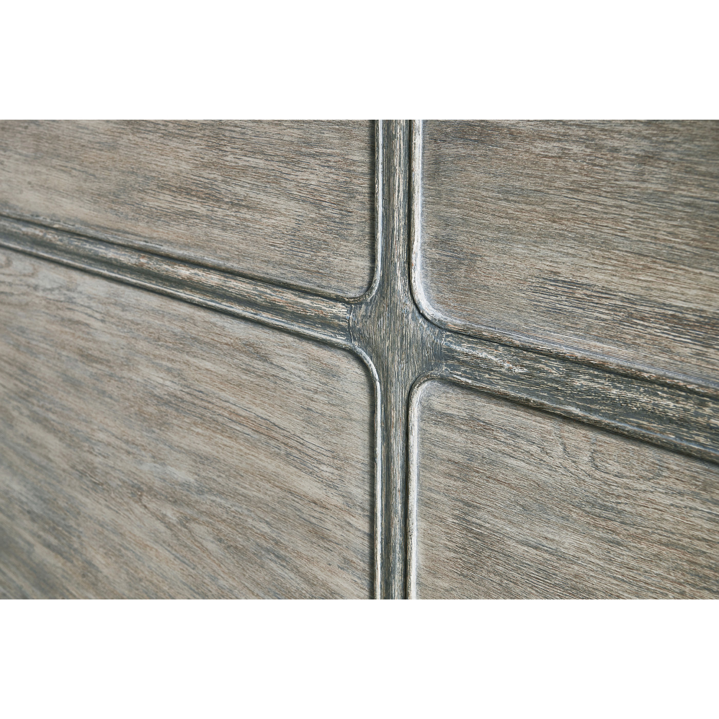 Arlingham King Shelter Bed